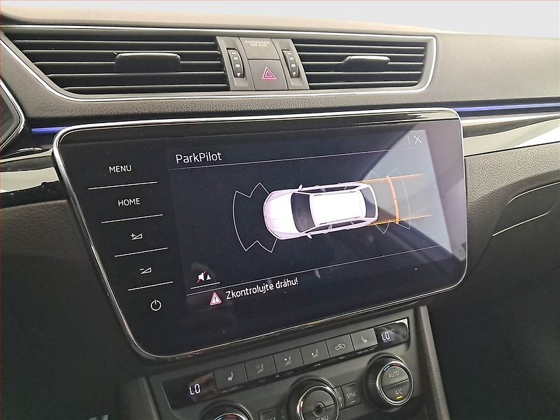 Škoda Superb (2016) Laurin&Klement 2.0 TDI - fotka 27 z 30