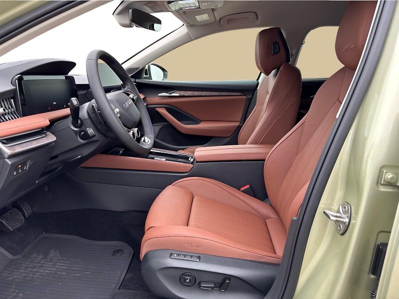 Škoda Superb 2,0 TSI 150 kW L&K DSG - fotka 11 z 30