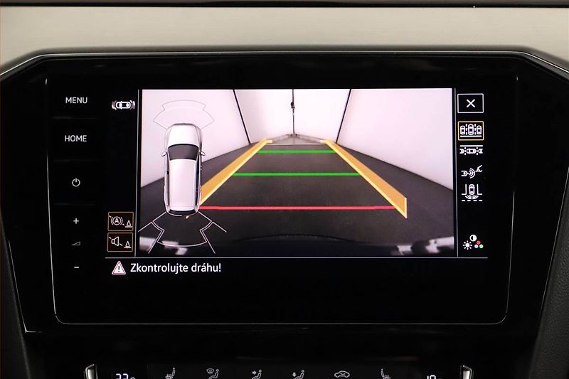 Volkswagen Passat (2019) 2.0 BiTDI - fotka 15 z 23