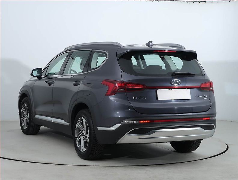 Hyundai Santa Fe (2021) 2.2 CRDi - fotka 4 z 24