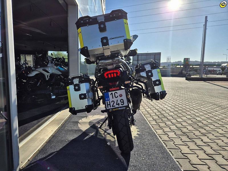 QJ Motor (2025) SVT 650 X (2025) – 1. majitel, - fotka 5 z 20