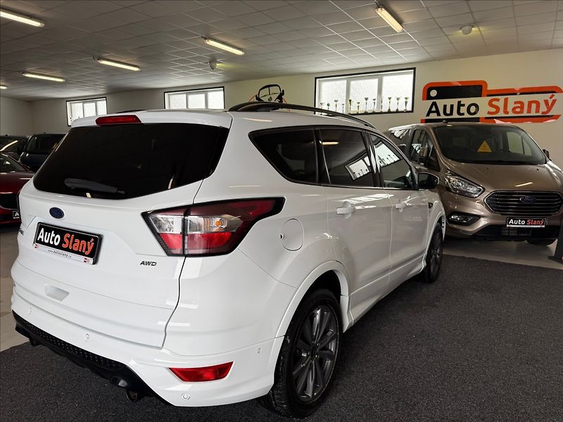 Ford Kuga 2,0 TDCi 132kW ST-line AT AWD - fotka 6 z 31