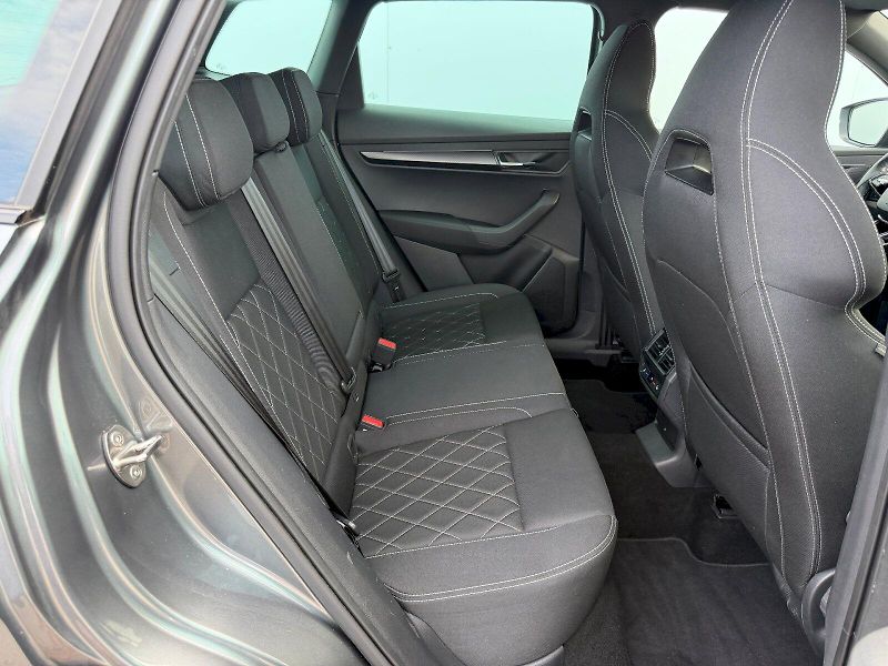 Škoda Karoq (2024) 2.0TSI 140kW DSG 4x4 SportLine - fotka 26 z 35