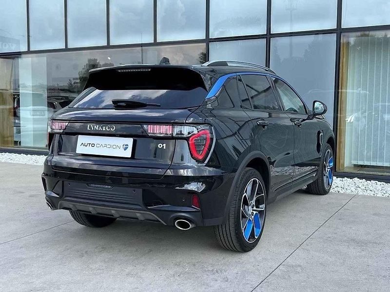 Lynk & Co 01 PHEV.