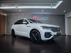 Volkswagen Touareg 3.0TDI V6 R-line 210 kW - fotografie inzerátu