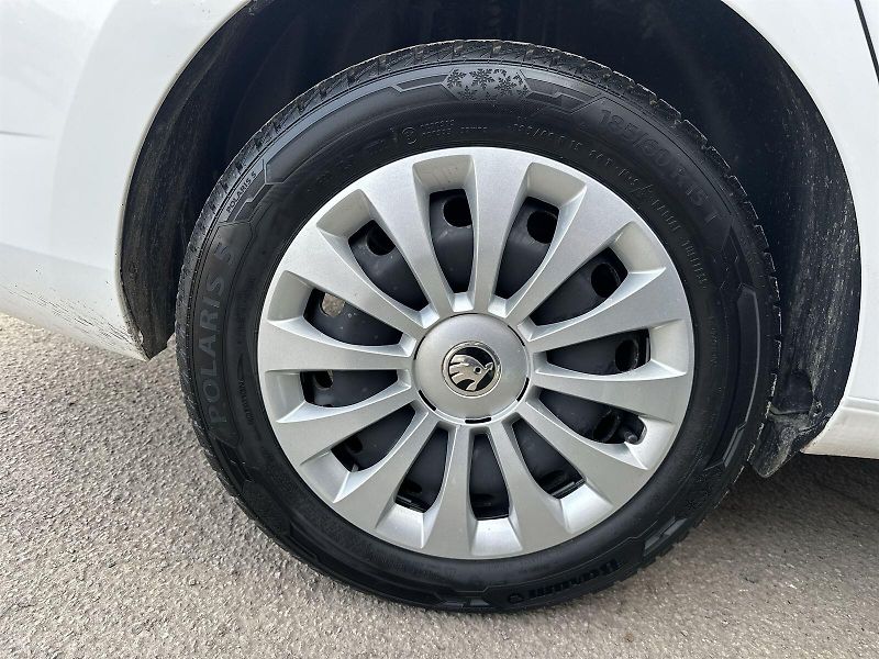 Škoda Fabia (2022) Combi Tour 1.0 TSI Active - fotka 24 z 28
