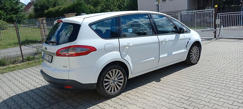 Ford S-MAX (2014) model Winner Plus - fotka 4 z 16