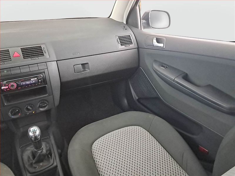 Škoda Fabia (2003) 1.2 12V, po STK, Klima - fotka 8 z 15