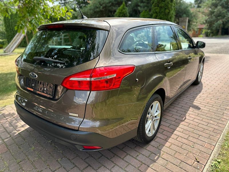 Ford Focus (2016) 1.0Ecoboost 74kw Business - fotka 7 z 25