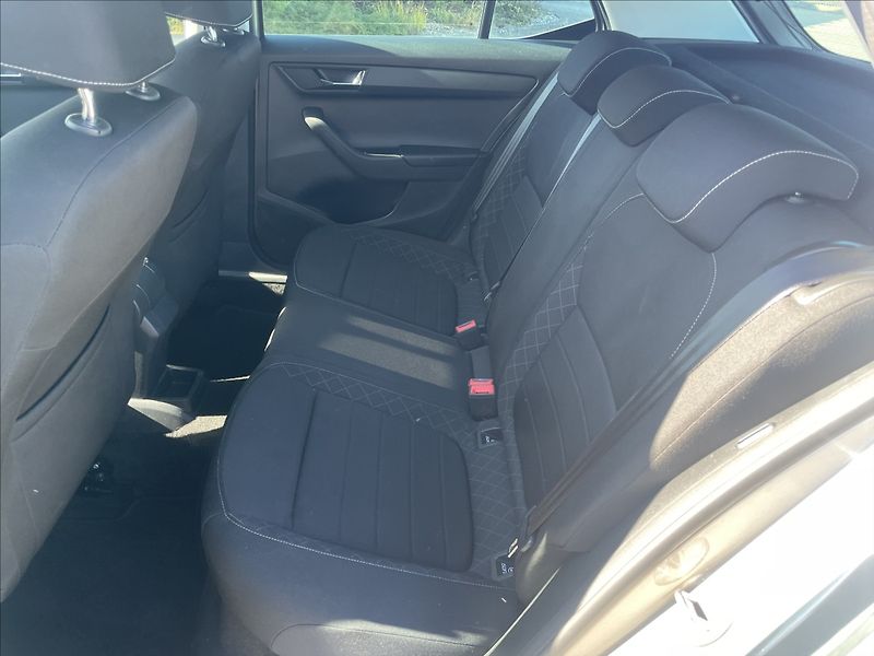 Škoda Fabia 1,2 TSi 66kw Style Klima ESP V - fotka 8 z 34
