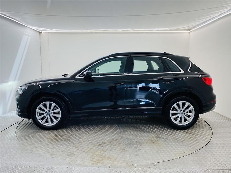 Audi Q3 2,0 40 TFSI  Quattro - fotka 3 z 26