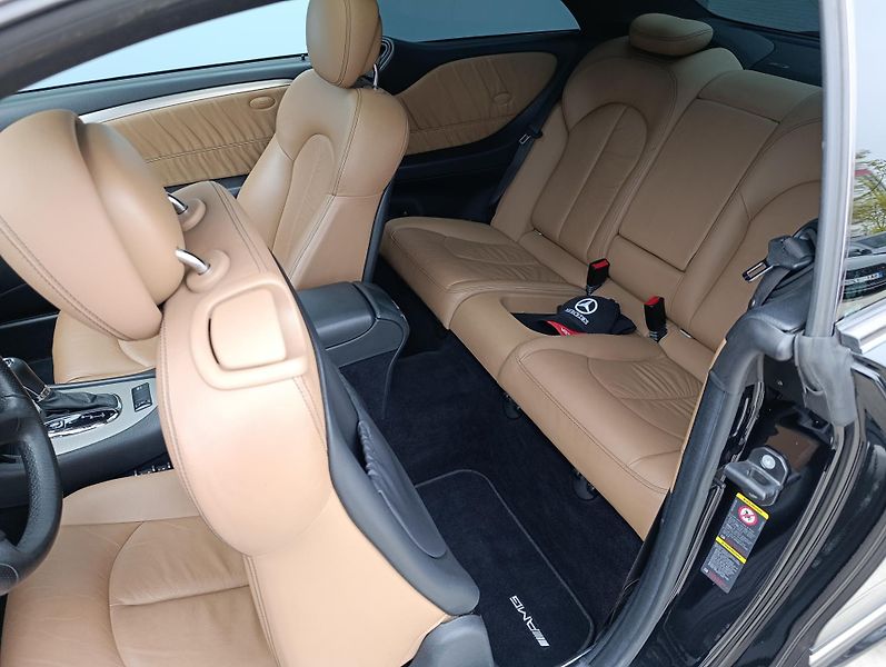 Mercedes-Benz CLK 500 5.5 V8 AMG 7G TRONIC TOP - fotka 17 z 35