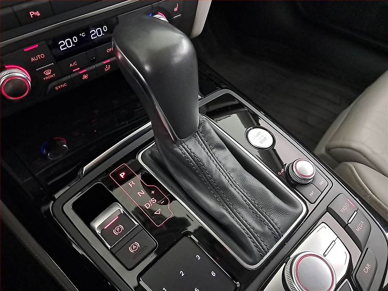 Audi A6 (2015) 3.0 BiTDI, 4X4, Automat, Kůže - fotka 13 z 25
