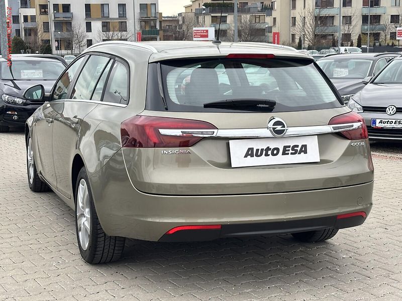 Opel Insignia (2015) 2.0 CDTi, ČR - fotka 6 z 22