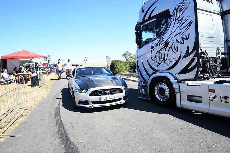 Tuningový sraz v Cebivi v sobotu 15. srpna pořádala skupina Car Meet Plzeň.