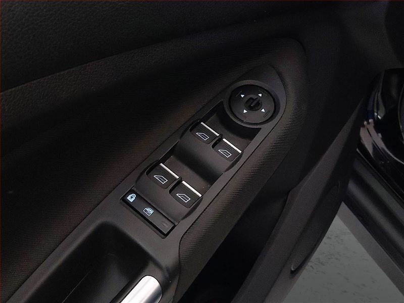 Ford Grand C-MAX (2016) 1.0 EcoBoost, 7 míst, ČR,1.maj - fotka 14 z 16