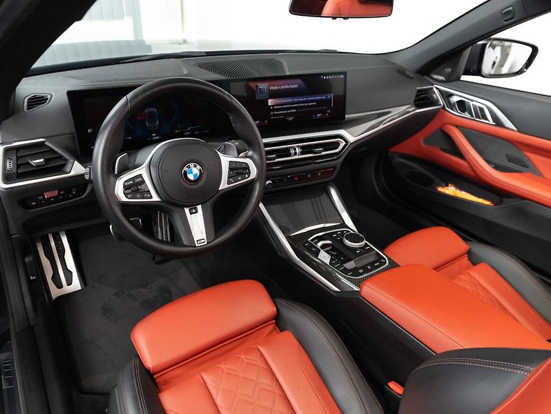 BMW Řada 4 M440i xDrive Convertible - fotka 12 z 24