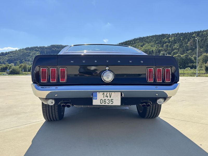 Ford Mustang  MACH 1 FASTBACK 351 WINDSOR V - fotka 13 z 50