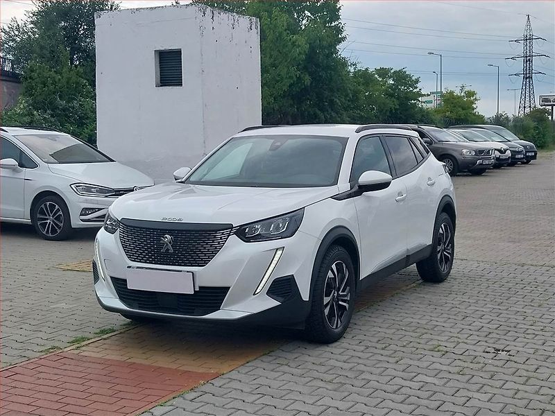 Peugeot 2008 (2021) 1.5 BlueHDi, Kůže, Navi - fotka 2 z 16