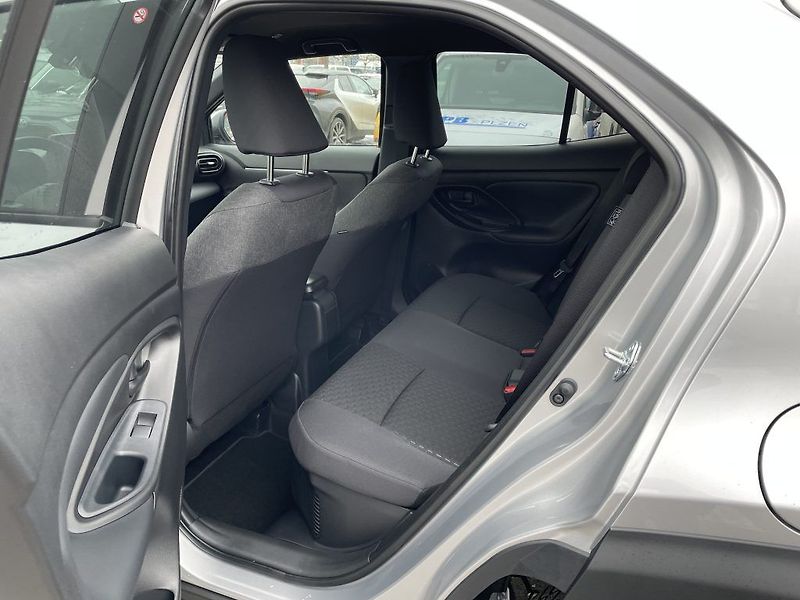 Toyota Yaris Cross 1.5 Hybrid 130k ODBĚR IHNED - fotka 13 z 29