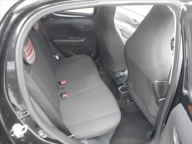 Citroën C1 1,0 VTi - fotka 19 z 23