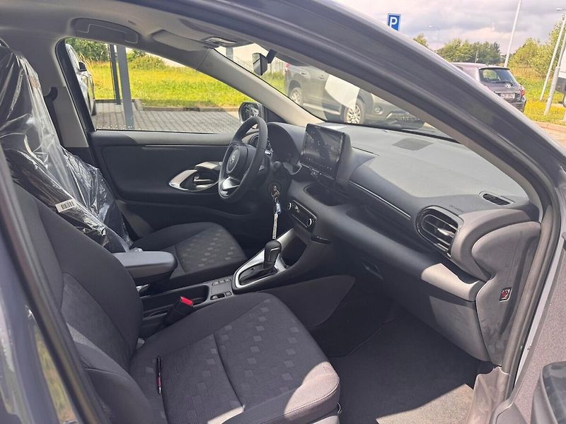 Toyota Yaris 1.5 Comfort - fotka 12 z 13