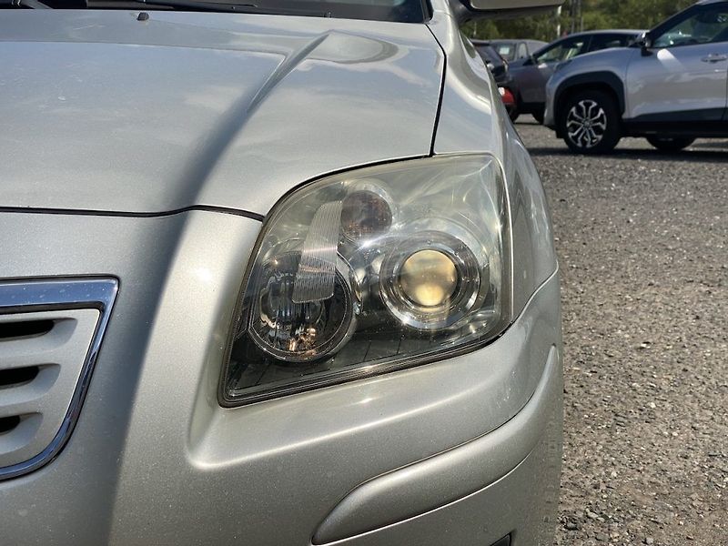 Toyota Avensis 1.8iLPG, manual,tažné,nová STK - fotka 8 z 16