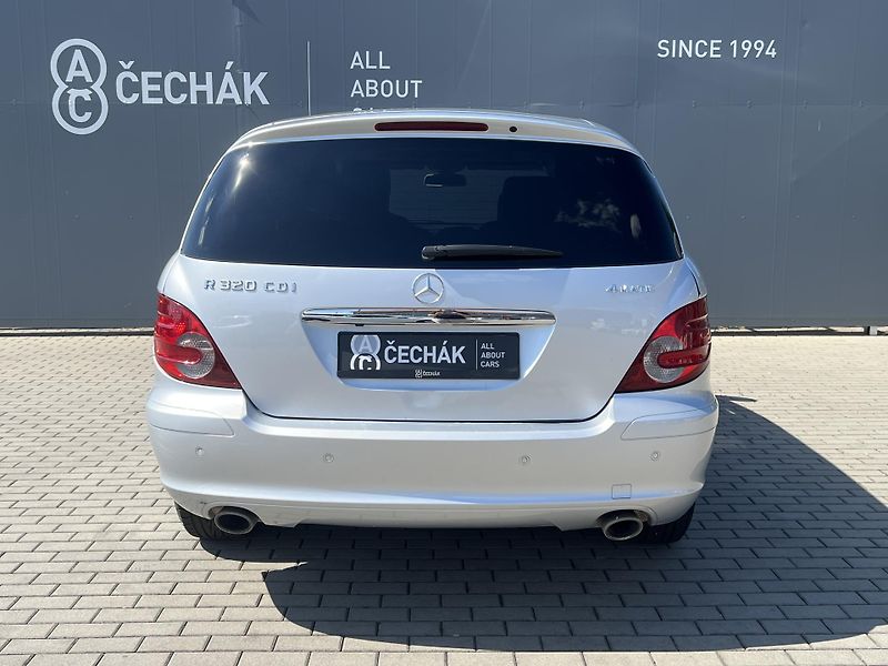 Mercedes-Benz Třídy R (2007) 320 CDi 165kW - fotka 6 z 43