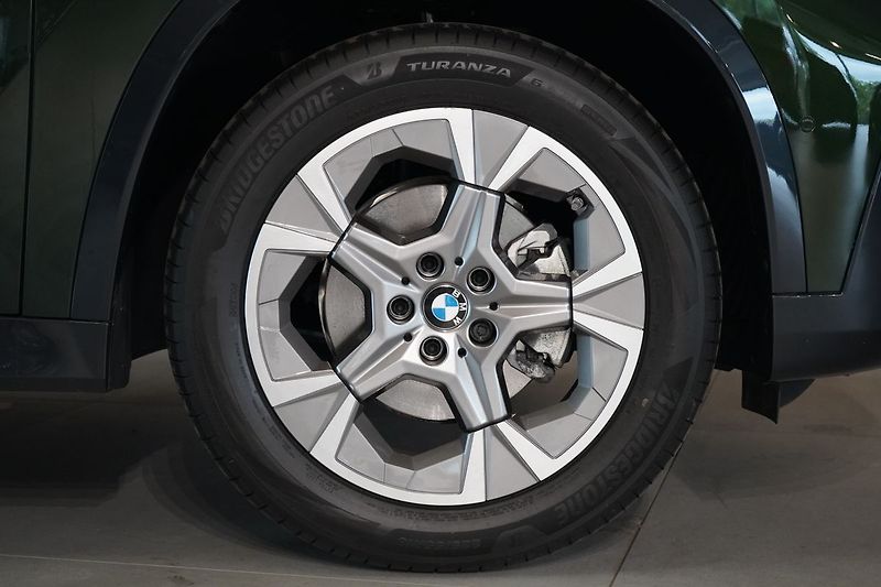 BMW X1 20d xLine, H/K ,Tažné, Head-Up - fotka 7 z 50