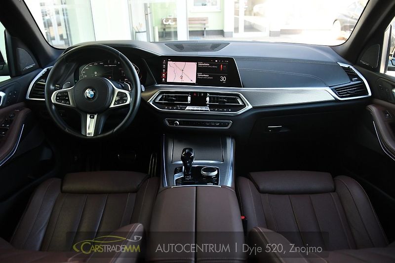 BMW X5 M50D LASER H/K HEAD-UP  - fotka 20 z 67