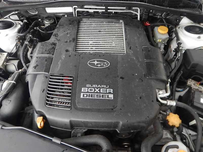 Subaru Outback 2.0 D 110 KW - fotka 10 z 15