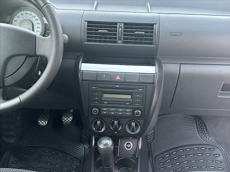 Volkswagen Fox 1,2 HTP 54PS  Refresh - fotka 23 z 42