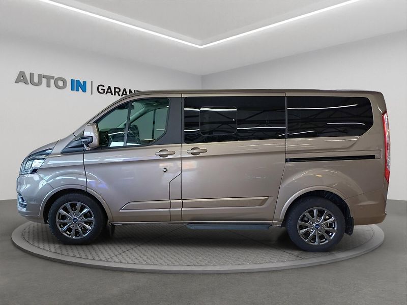 Ford Tourneo Custom (2023) 2,0 125 kW Titanium X - fotka 3 z 15