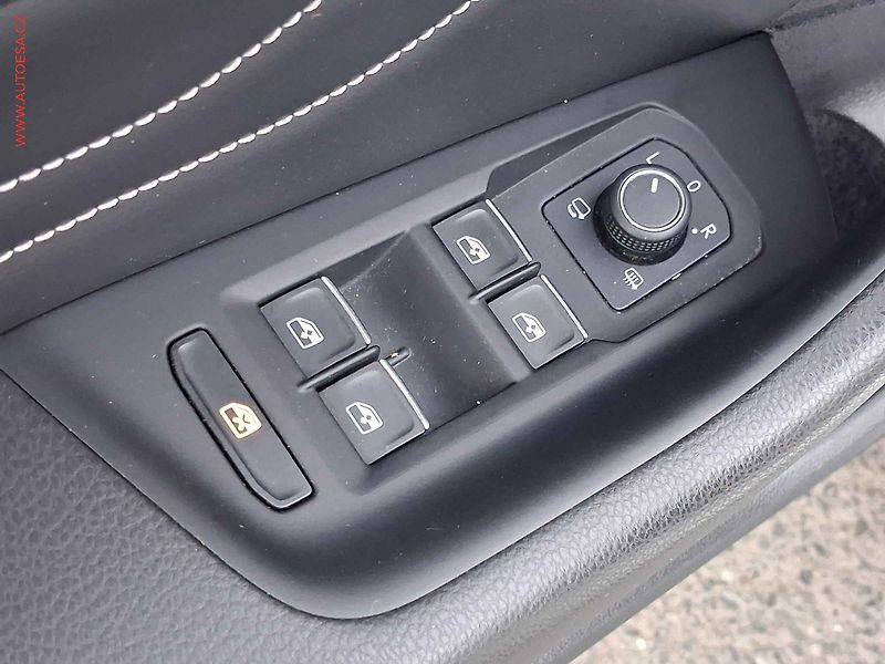 Volkswagen Passat (2020) 2.0TDi, ČR, DSG, LED, kamera - fotka 11 z 19