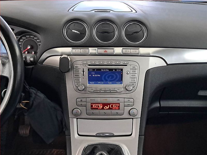 Ford S-MAX (2008) 2.2 TDCi, nová STK, Tažné - fotka 12 z 23