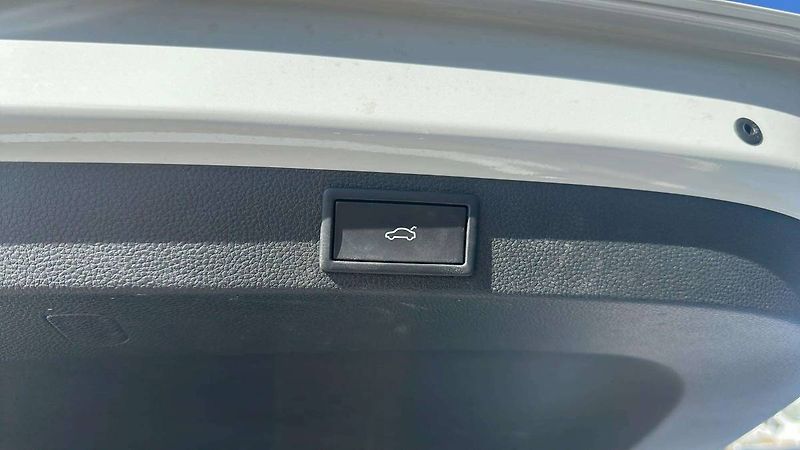 Škoda Karoq Top Selection 1,5 TSI 110kW MT - fotka 24 z 28