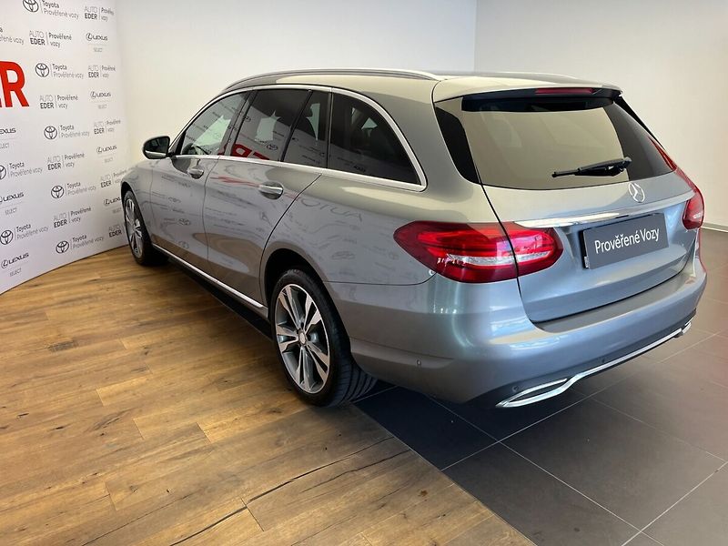 Mercedes-Benz Třídy C C 250 d 4MATIC Avantgarde - fotka 6 z 27