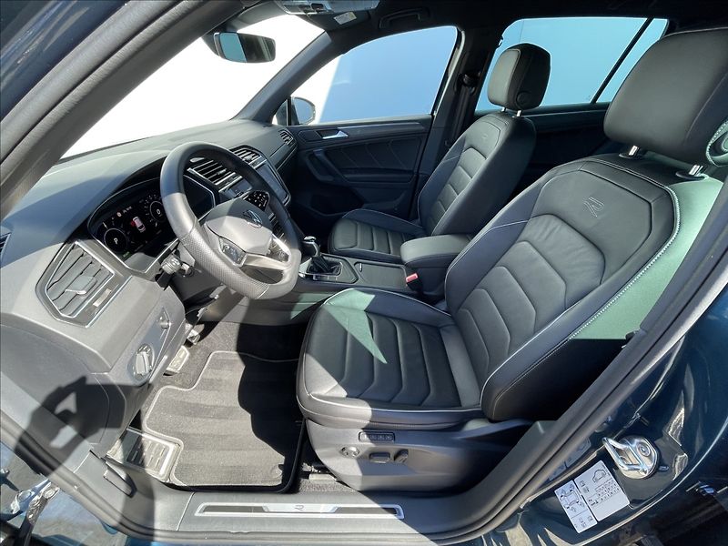 Volkswagen Tiguan 1,4 TSI PHEV DSG R-Line TAŽNÉ - fotka 4 z 25