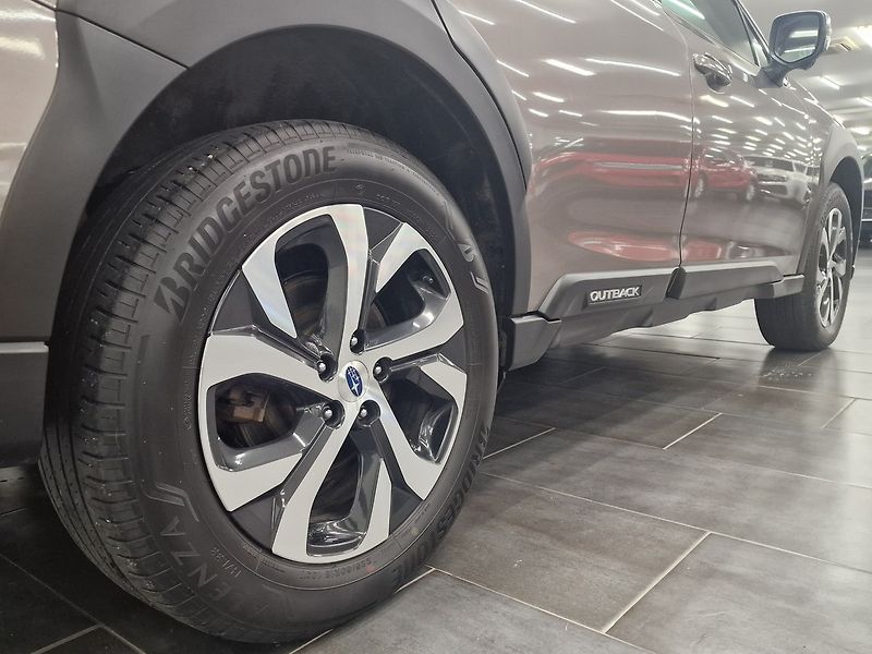 Subaru Outback (2022) 2.5 TOURING 2022 | Záruka - fotka 13 z 66