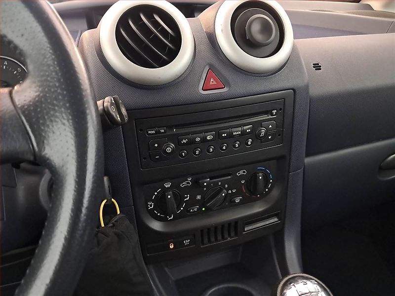 Peugeot 1007 (2005) 1.4 i, po STK, Klima - fotka 11 z 14