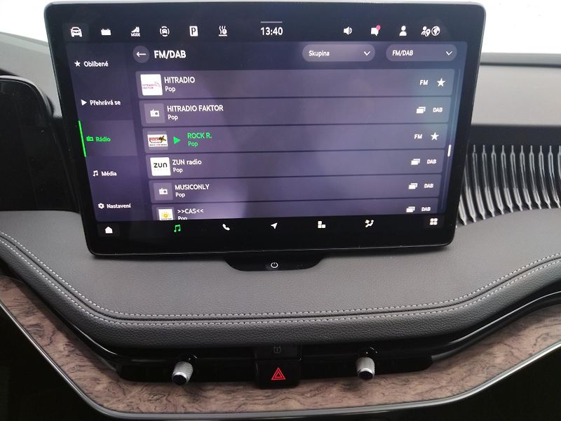 Škoda Superb combi L&K iV - fotka 20 z 30