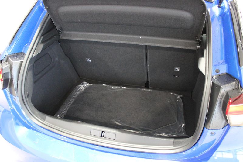 Opel Corsa (2025) Edition 1.2 TURBO 74kW, MT6 - fotka 7 z 17