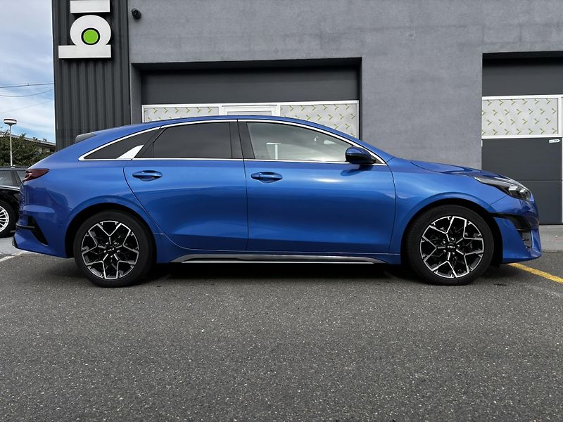 Kia Pro_Ceed (2023) GT-Line Plus 1.5 T-GDI - fotka 2 z 13