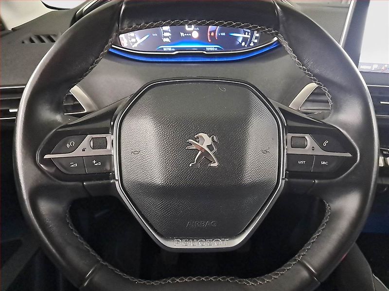 Peugeot 3008 (2020) 1.5 BlueHDi, Navi, Tempomat - fotka 17 z 19