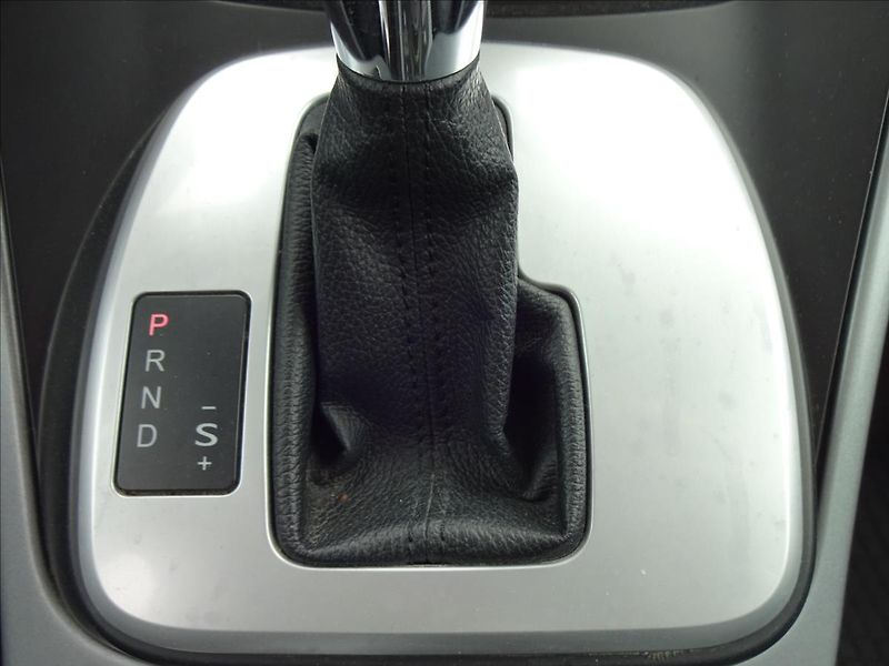 Ford C-MAX 2,0 TDCi 103kW AUTOMAT - fotka 38 z 47