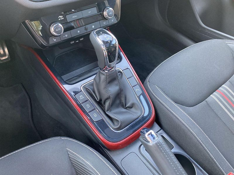 Škoda Fabia (2025) 1.0 TSI DSG Monte Carlo - fotka 25 z 33