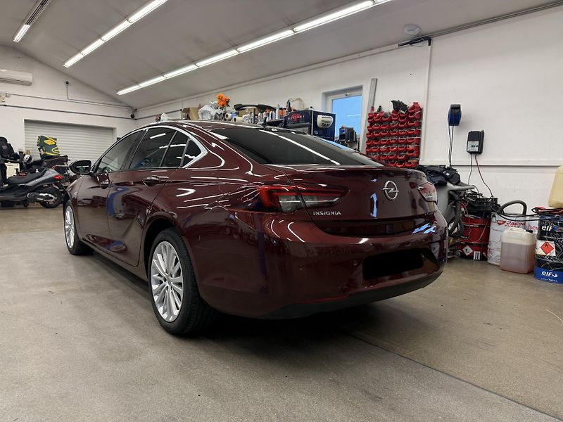 Opel Insignia Grand Sport 2.0 CDTI 125 kW - fotka 8 z 20