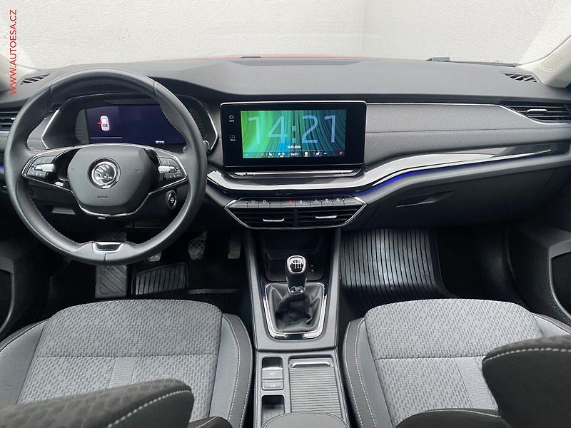Škoda Octavia (2022) 1.0 TSi, ČR, Style, LED - fotka 8 z 19