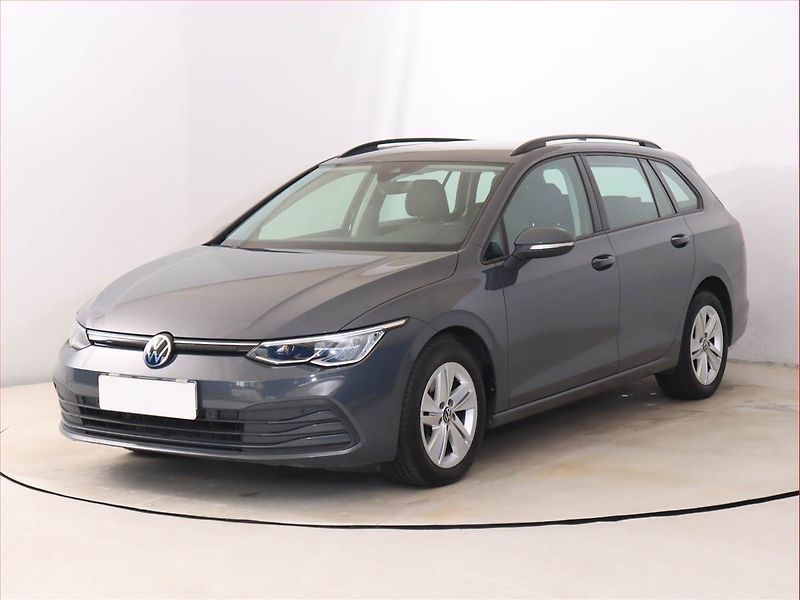 Volkswagen Golf (2021) Life 2.0 TDI, Automat, Navi - fotka 2 z 21