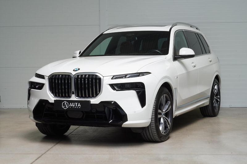 BMW X7 Xdrive40d,Mpaket,ČR,DPH,Tažné - fotka 1 z 44